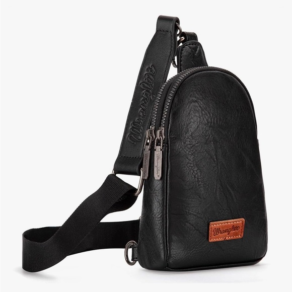 Wrangler Crossbody Sling Bag for Women Fanny Pack Purse Chest Bag Black NEW - Picture 4 of 7